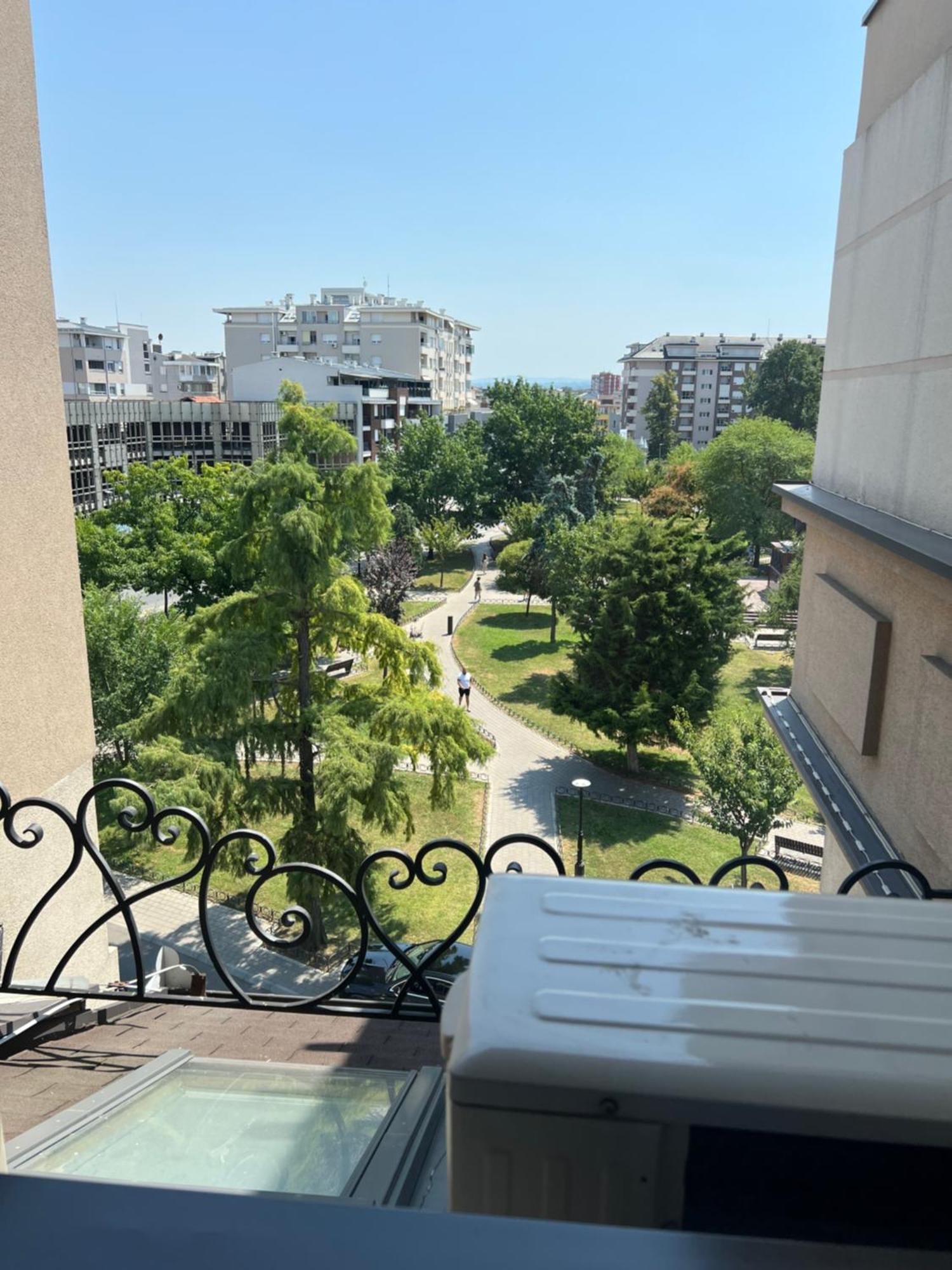 Alo Alo Apartman 6 Krusevac Bagian luar foto